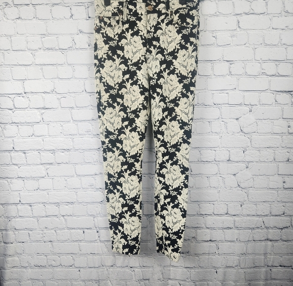 7 For All Mankind Size 28 Jeans Black Paisley Lace - Picture 1 of 6